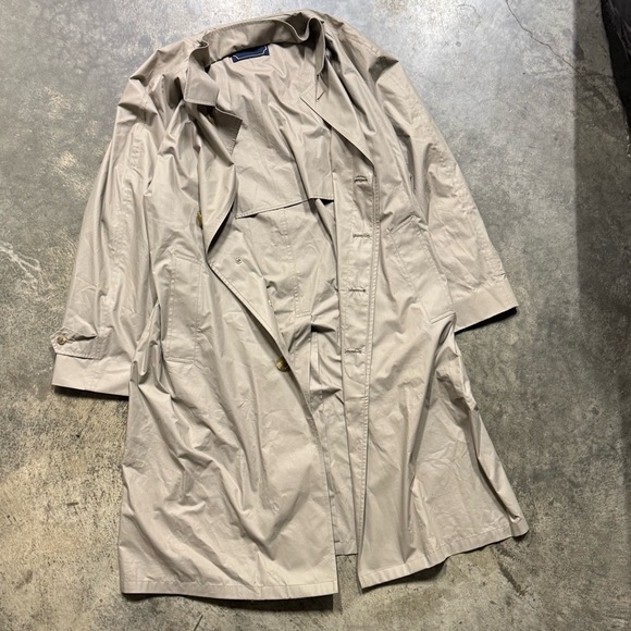 Huntington Vintage Tan Trench Coat - Picture 1 of 8